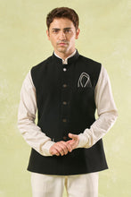 Load image into Gallery viewer, Black Pipen Jacket