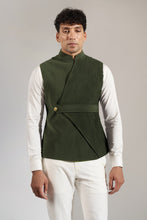 Load image into Gallery viewer, Black Pinktuck Jacket