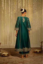 Load image into Gallery viewer, SABIRAH - EMERALD GREEN