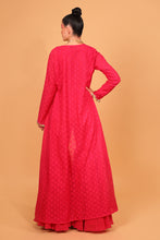 Load image into Gallery viewer, rani banarasi chanderi sharara with organza cape and blouse