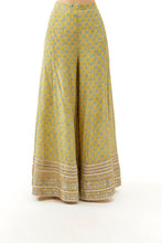 Load image into Gallery viewer, Simoni Peplum Set