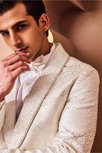 Load image into Gallery viewer, IVORY TUXEDO JACKET AND PANT