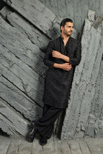 Load image into Gallery viewer, Sham Embroidered Kurta Set