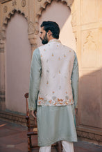 Load image into Gallery viewer, Green Silk Embroidered Bundi Set
