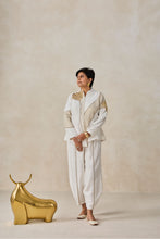 Load image into Gallery viewer, Short Jacket Kurta Pant Set