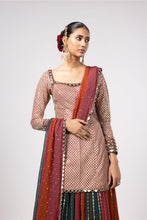 Load image into Gallery viewer, JADE GREEN KURTA LEHENGA PANTS SET