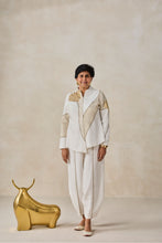 Load image into Gallery viewer, Short Jacket Kurta Pant Set