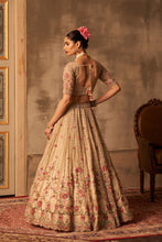 Load image into Gallery viewer, Ivory Organza Double Dupatta Lehenga Set