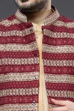 Load image into Gallery viewer, Wine and Beige Vest Set