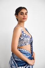 Load image into Gallery viewer, Swirl Sequence Saree