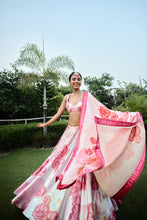 Load image into Gallery viewer, Blush Bloom