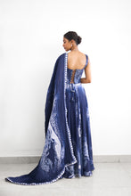 Load image into Gallery viewer, Swirl Lehenga