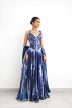 Load image into Gallery viewer, Swirl Lehenga