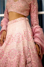 Load image into Gallery viewer, Blush blossom