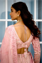 Load image into Gallery viewer, Blush blossom