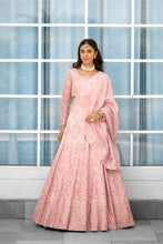 Load image into Gallery viewer, Blush blossom