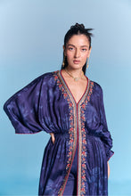 Load image into Gallery viewer, LARA