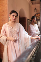 Load image into Gallery viewer, PEACH EMBROIDERD SUIT