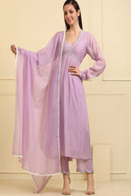 Load image into Gallery viewer, LILAC KURTA SET WITH DUPATTA & PANTS