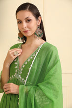 Load image into Gallery viewer, GREEN KURTA SET WITH DUPATTA & PANTS