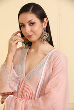 Load image into Gallery viewer, pink KURTA SET WITH DUPATTA & PANTS
