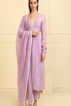 Load image into Gallery viewer, LILAC KURTA SET WITH DUPATTA & PANTS