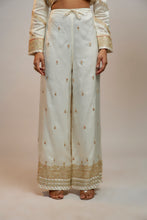 Load image into Gallery viewer, Golconda Suhana Ag set