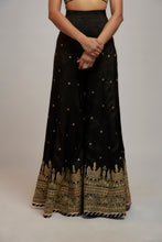 Load image into Gallery viewer, Golconda Afreen Sharara set