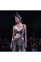 Load image into Gallery viewer, Arete Shimmer Tulle Sari Gown