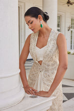 Load image into Gallery viewer, JACKETS AND CAPES