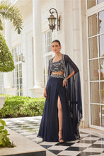 Load image into Gallery viewer, JACKETS AND CAPES