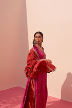 Load image into Gallery viewer, Rani Pink Velvet Kurta Set