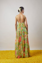 Load image into Gallery viewer, Vamika Gown