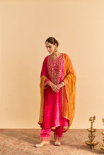 Load image into Gallery viewer, Fareeha - Hotpink Kurta with Salwar