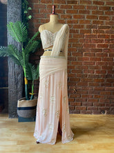Load image into Gallery viewer, Powder Pink Draped saree
