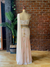 Load image into Gallery viewer, Powder Pink Draped saree