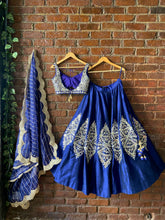 Load image into Gallery viewer, Royal Blue raw silk mirror work lehenga set