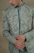 Load image into Gallery viewer, Chateau Delight short jacket