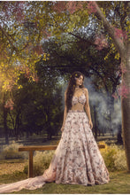 Load image into Gallery viewer, LILAC 3D LEHENGA CHOLI SET WITH BELT