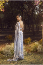 Load image into Gallery viewer, INK BLUE OMBRE ORGANZA SAREE SET