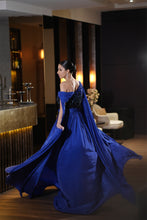 Load image into Gallery viewer, Blue Damsel