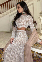 Load image into Gallery viewer, Girlfriends