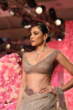 Load image into Gallery viewer, Ella Shimmer Tulle Saree