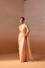 Load image into Gallery viewer, PEACH DRAPED SAREE