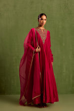 Load image into Gallery viewer, fuscia anarkali set