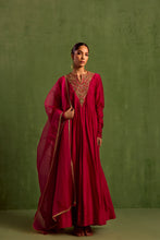 Load image into Gallery viewer, fuscia anarkali set
