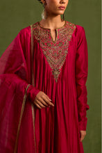 Load image into Gallery viewer, fuscia anarkali set