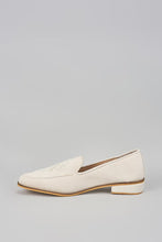 Load image into Gallery viewer, Off White Embroidered Loafers