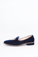 Load image into Gallery viewer, Sapphire Crown Velvel Loafers