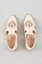 Load image into Gallery viewer, Ivory Crown Buckle Sandals